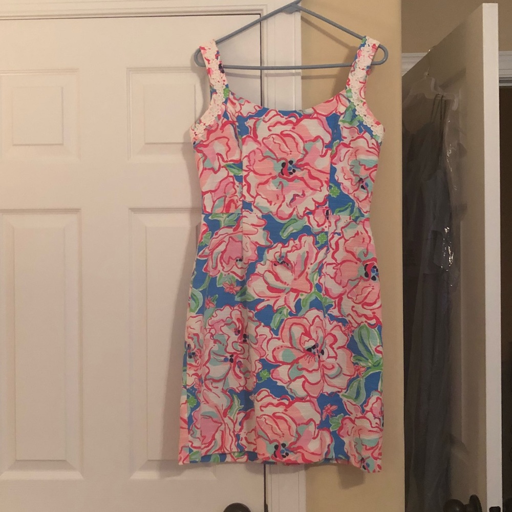 Lilly Pulitzer shift dress!